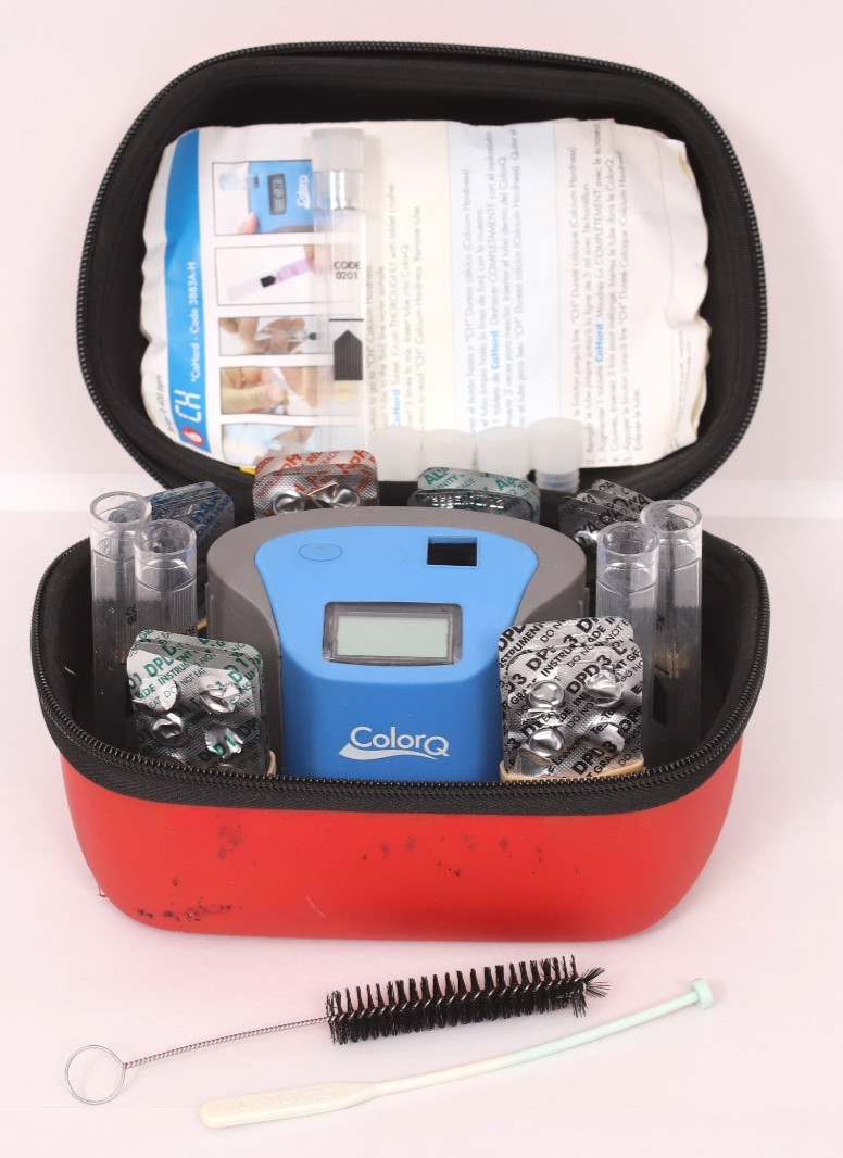 Lamotte ColorQ Pro 7 Pool & Spa Water Testing Kit with Case and Tablets