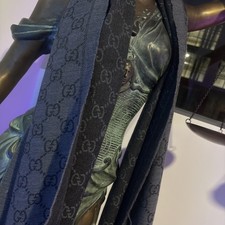 Vintage Gucci Gray 100% Wool GG Monogram Scar...