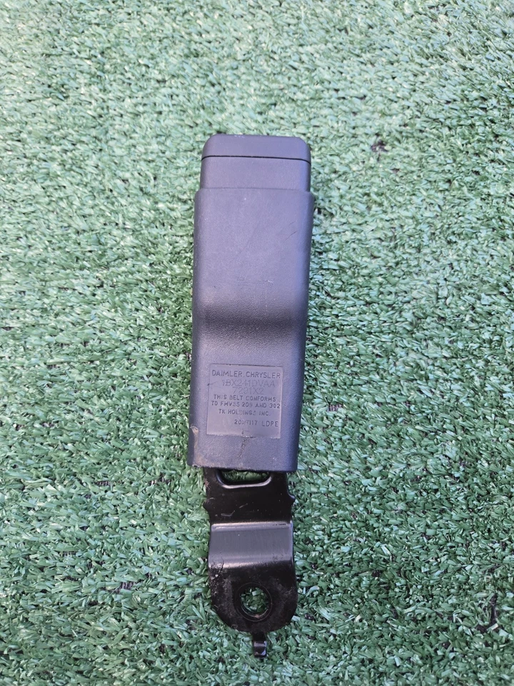 Carregador 2006-2010, Magnum, 300 fivela de cinto de segurança dianteiro direito passageiro Mopar  - Imagem 3 de 4