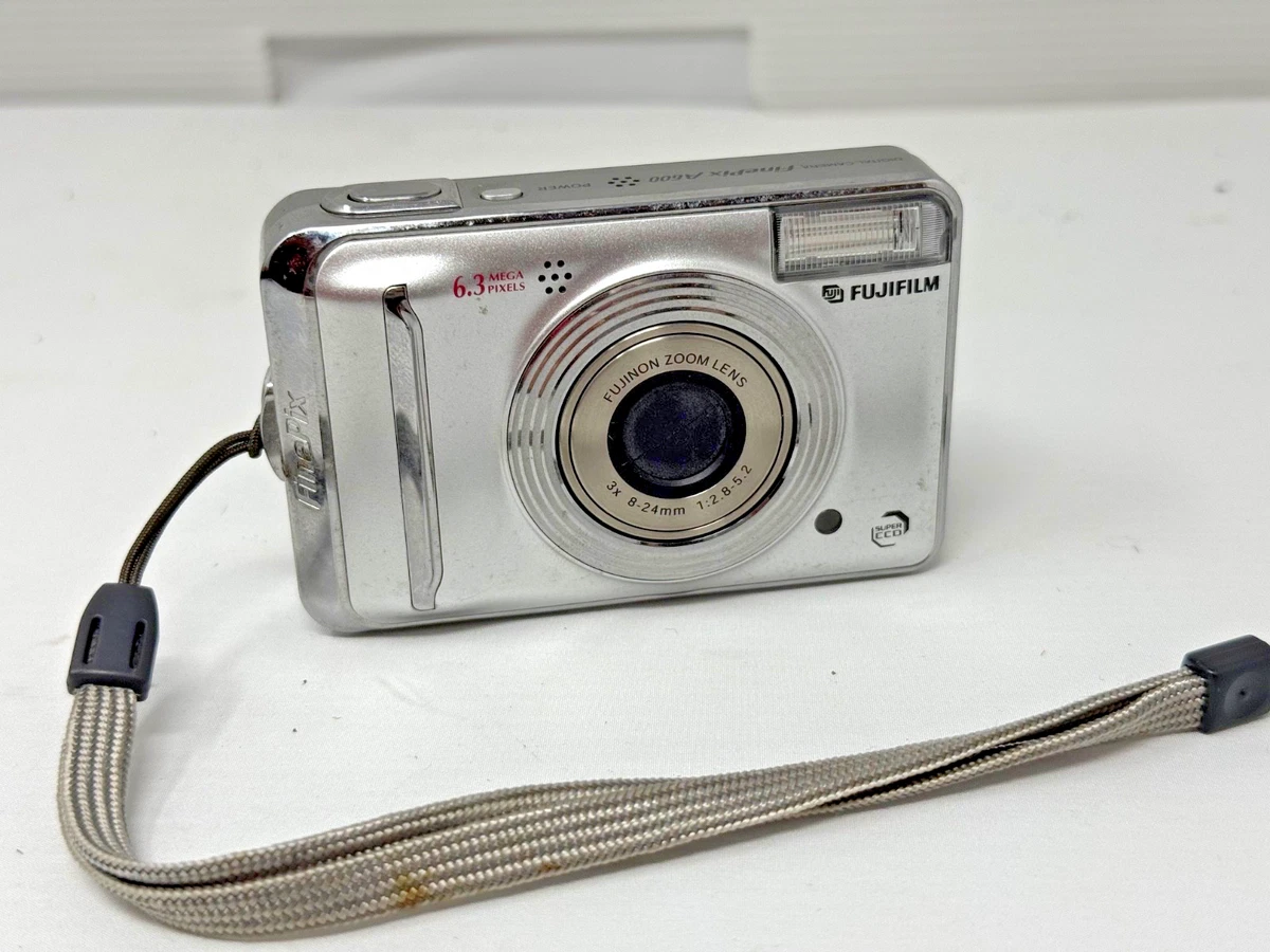 Fujifilm FinePix A600 デジタルカメラ Fujifilm FinePix A Series A600 6.3MP Digital Camera - Silver