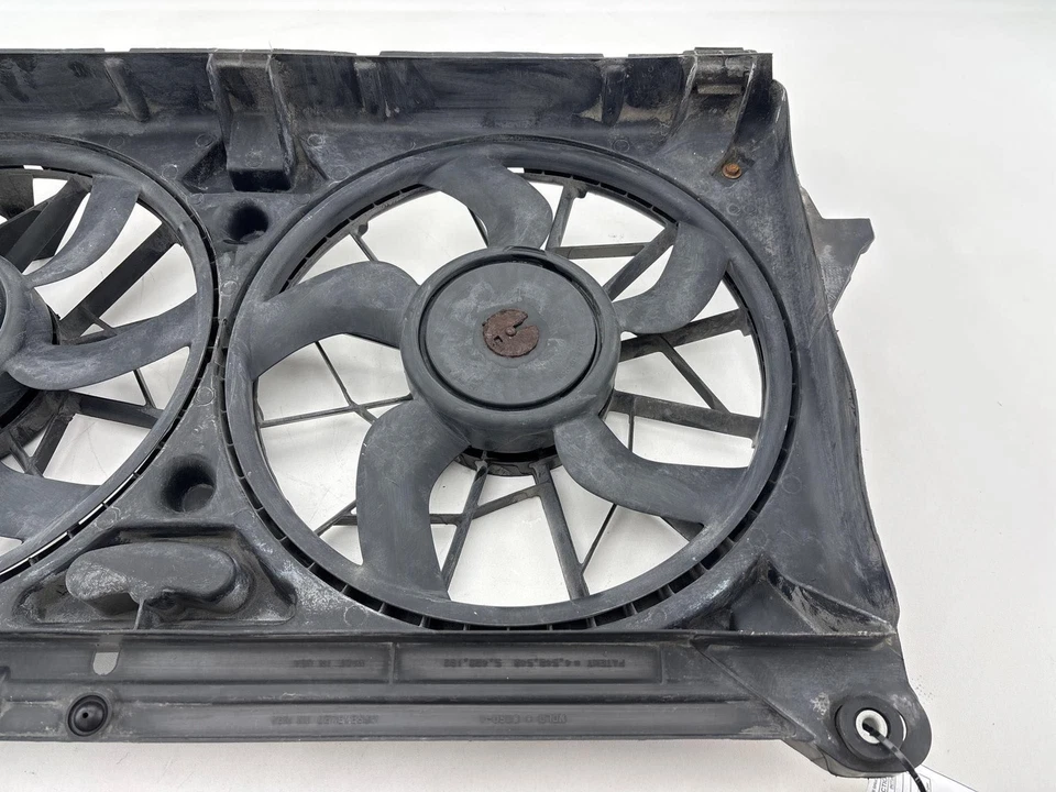 2005-2007 Chevrolet Silverado 1500 Radiator Cooling Fan Assembly OEM - Image 3 of 4