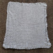 Handmade White Crochet Baby Afghan Blanket Soft Shell Pattern Crib Stroller 38"