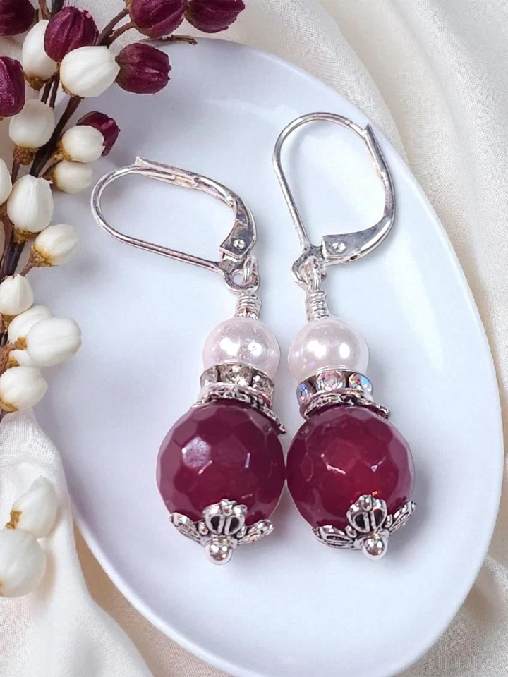 Pendientes de piedras preciosas y perlas de jade rojo plata con cierre de palanca hechos a mano joyas de Navidad Foto 2 de 4