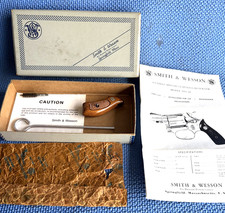 Pistola Old Box S&W Smith & Wesson .38 Chiefs Modelo Especial 60 VACÍA + ASAS