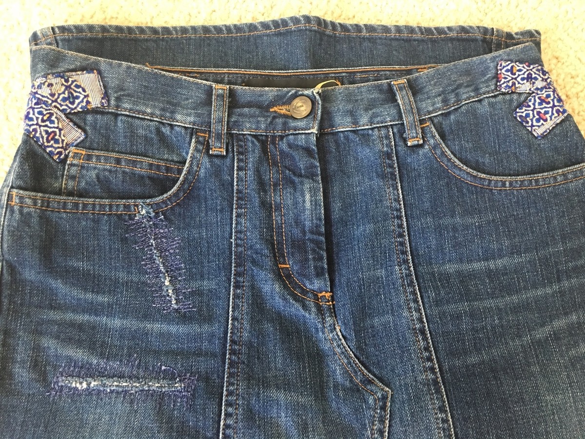 Just Cavalli スカート JUST CAVALLI Blue Distressed Trim Detail Denim Skirt. SZ 40