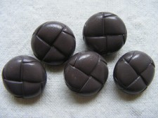 ca 2 cm Knopf 5 Stück Steg Sammlung Knöpfe alt Mantel Hemd braun Lederoptik alt