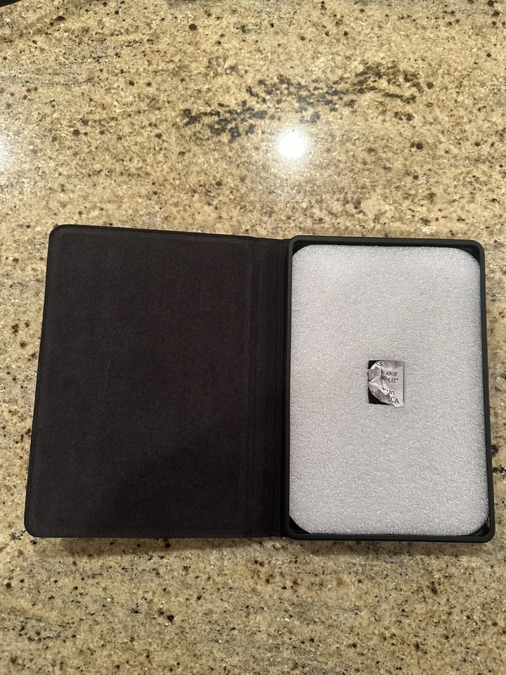 Genuine BlackBerry PlayBook Journal Case RIM Research in Motion - Open Box - image 3 of 4