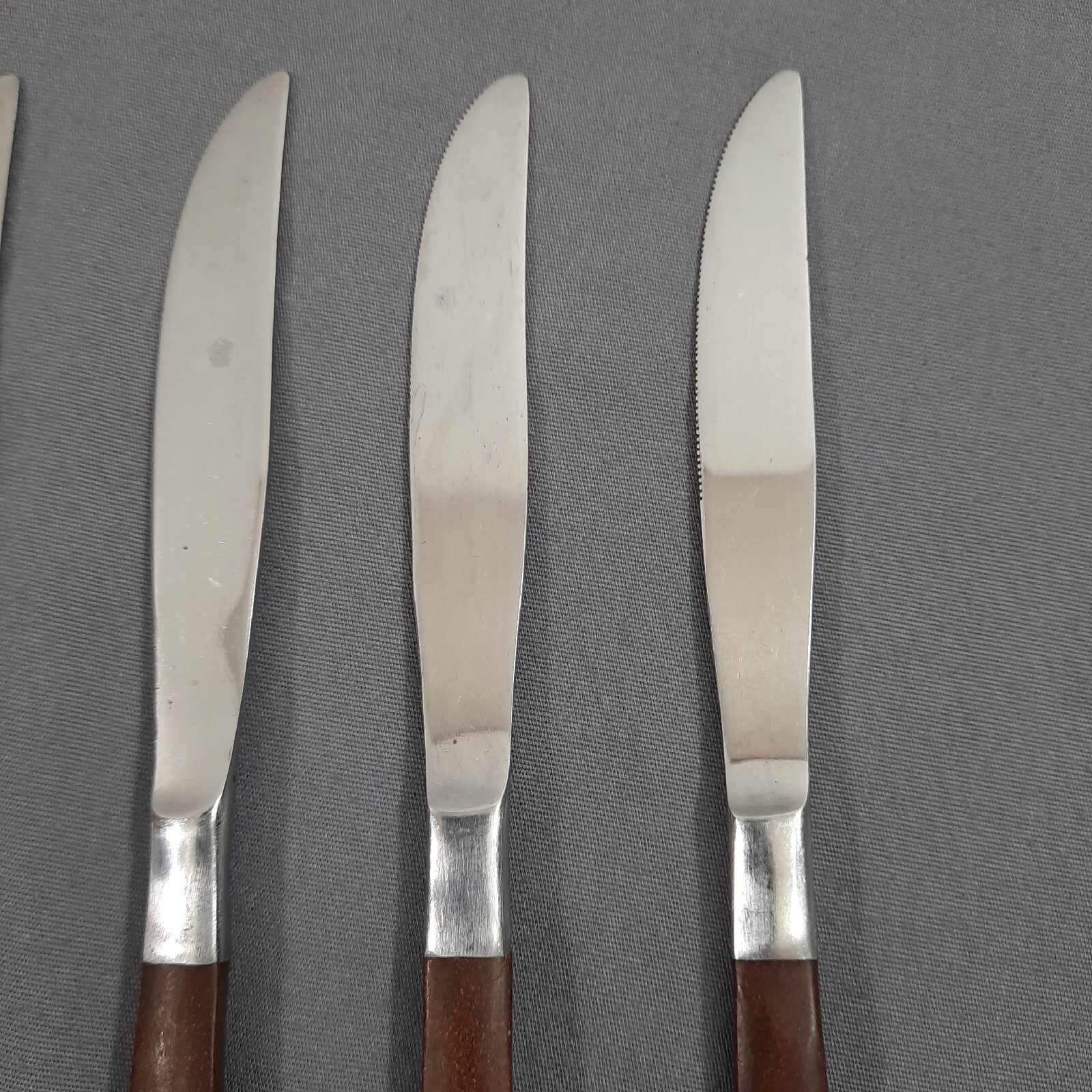 6 Vintage ECKO Eterna Canoe Muffin Table Knives Stainless Flatware