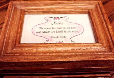 Small Wooden NURSE TRIBUTE  2x4.5x3.5 Trinket Box w/Photo Area-Hinged Lid    P25