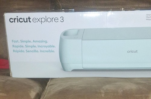 Cricut Explore 3 w/ Premium Permanent Vinyl Rolls, & Smart iron-on Sheets Bundle