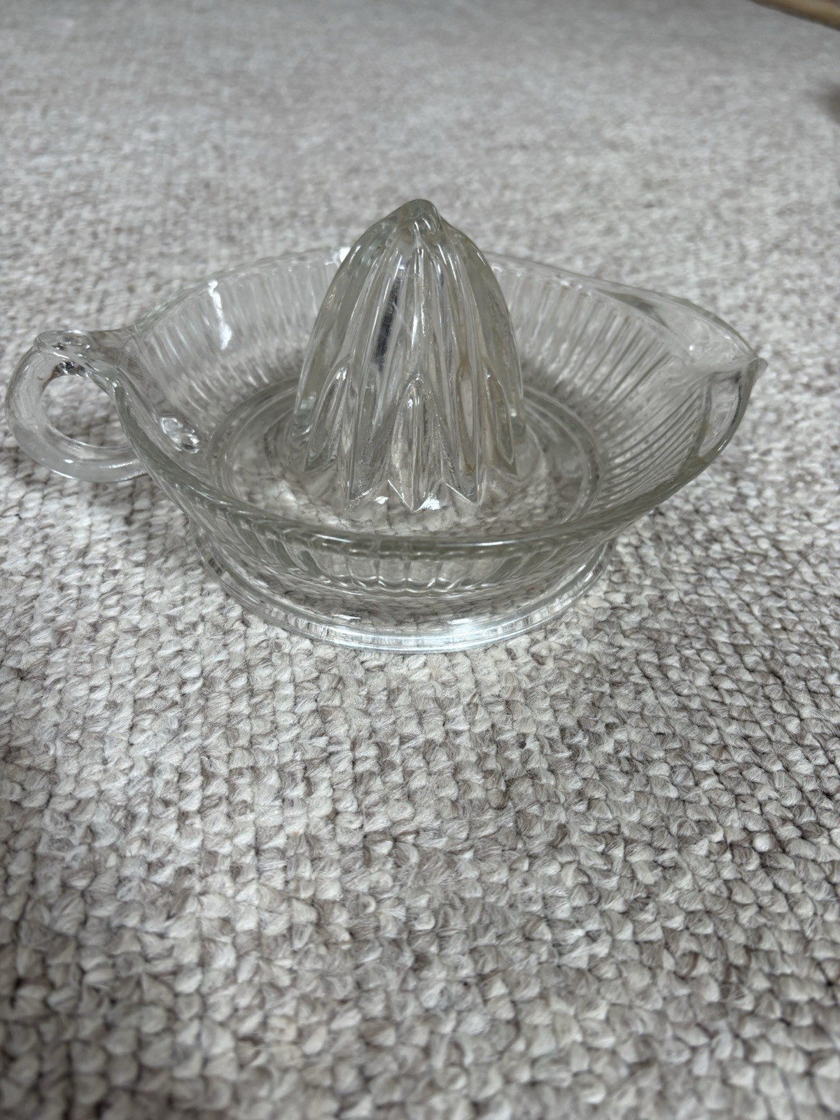 Clear Glass Manual Citrus Juicer Traditional Style
