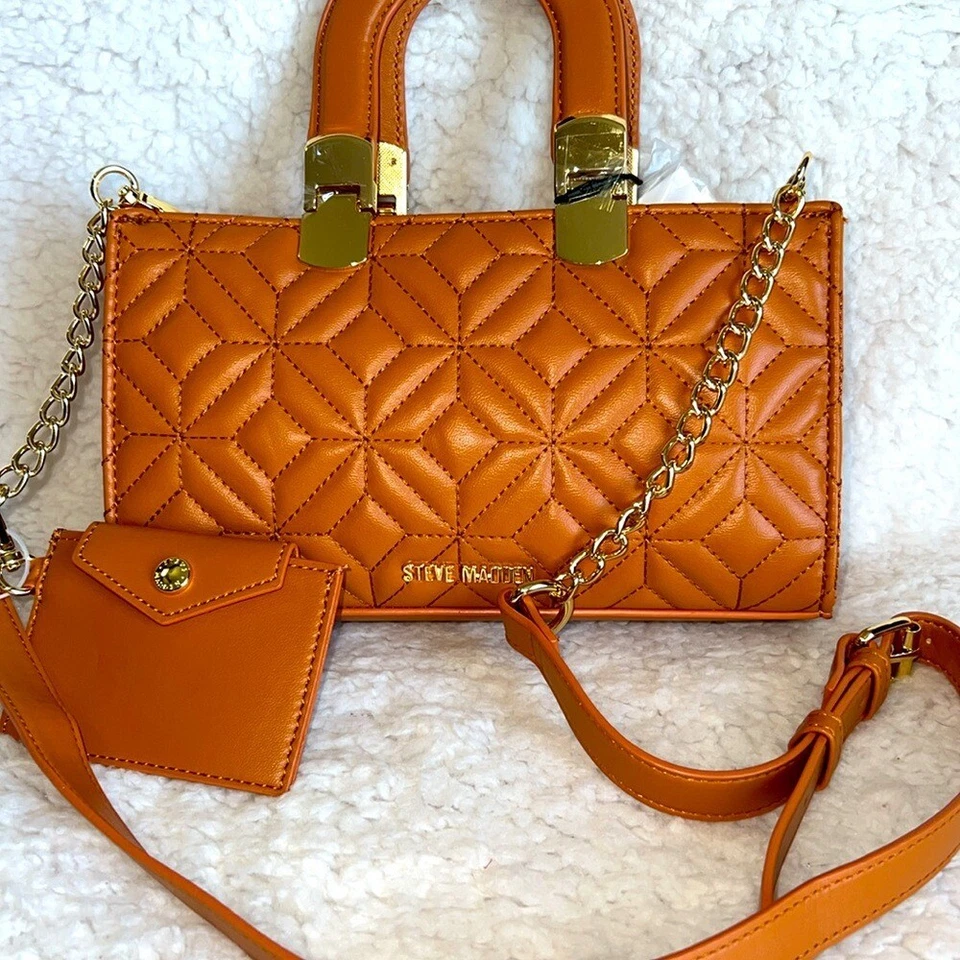 Mini bolso Steve Madden marrón tostado acolchado imitación cuero Foto 4 de 4