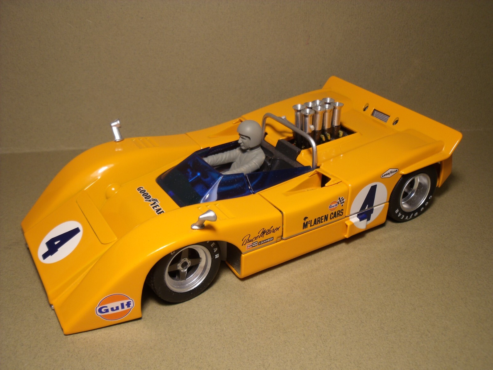 Figurine Bruce McLaren 1/18 haute précision en résine de collection Vroom pour diorama Can-Am