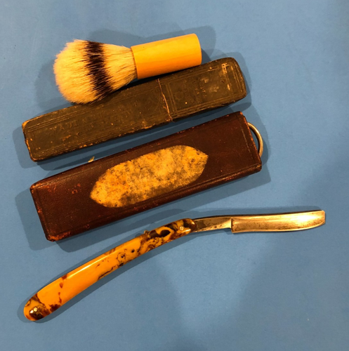 CIVIL WAR REENACTORS SHAVING KIT WITH UNIQUE RAZOR !