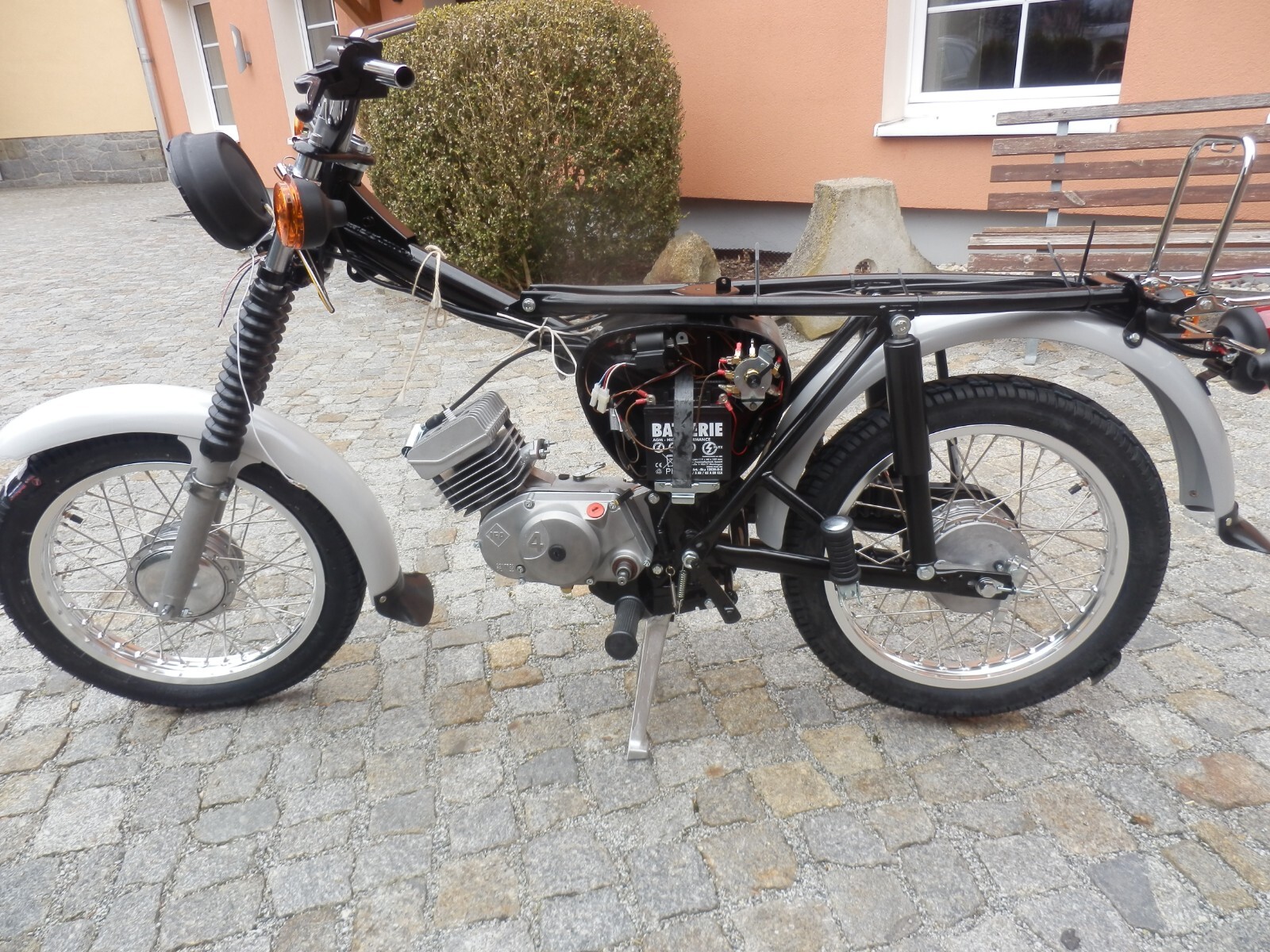 Bild 1 von 4