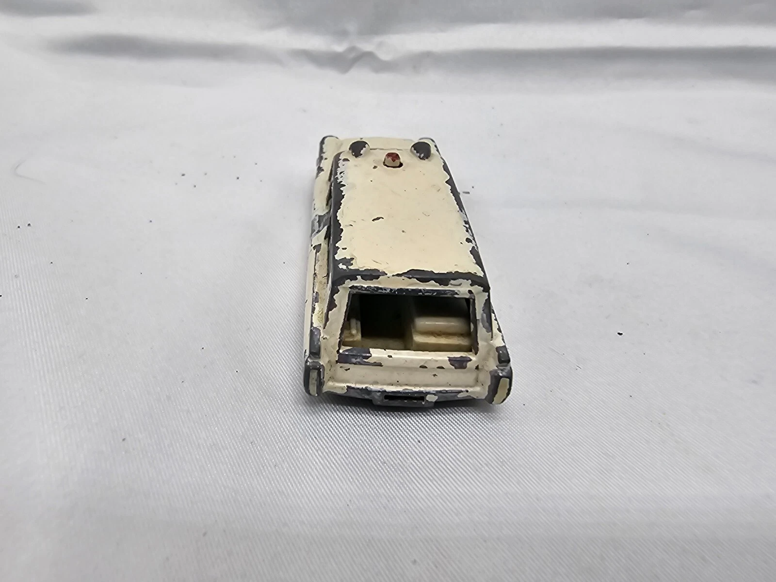 Picture 4 of 5