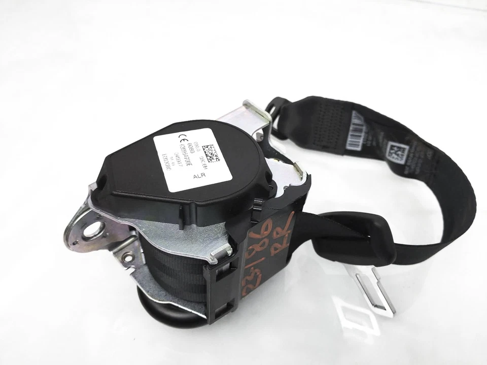 Retractor de cinturón de seguridad trasero derecho pasajero Volvo S90 2017-2022 negro 39836046 Foto 4 de 4