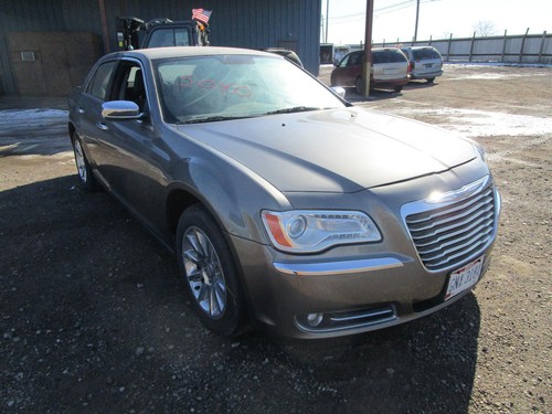 2011 CHRYSLER 300 PASSENGER SIDE CHROME MANUAL FOLDING W/O TURN SIGNAL MIRROR - Picture 5 of 6