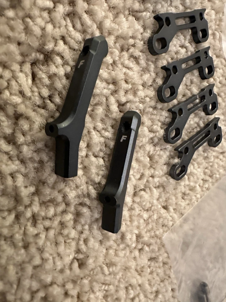 Mugen MTC2 Touring Car Misc Parts Lot - Towers/Springs/Motor Weight & Much More! - Image 2 of 4