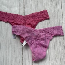 New Women's HANKY PANKY Original Rise Lace Thong Panty One Size