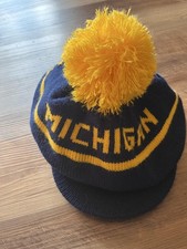 Vintage Michigan Wolverines Hat Beanie Mens One Size Blue NCAA Football Pom