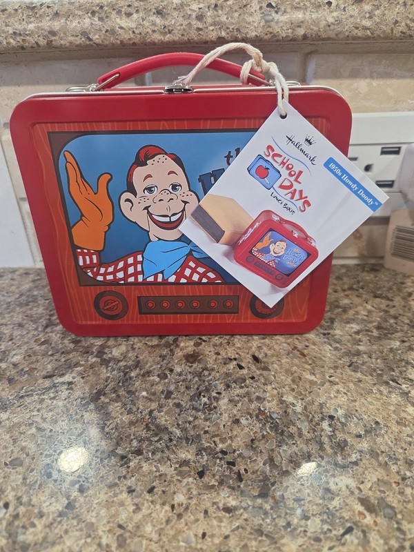 VTG 1998 Hallmark Howdy Doody Numbered Edition Metal Lunch Box With Tag