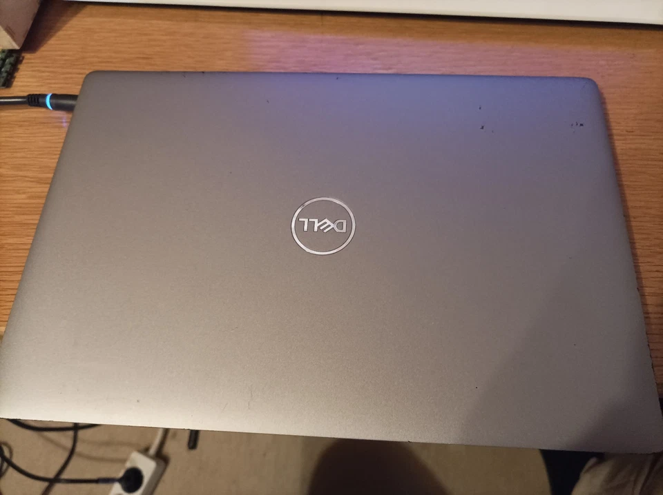 Dell Latitude 5410 14" IPS FHD i5-10310U 16GB RAM 256 GB SSD Windows 11 Pro Nr36 - Bild 3 von 4