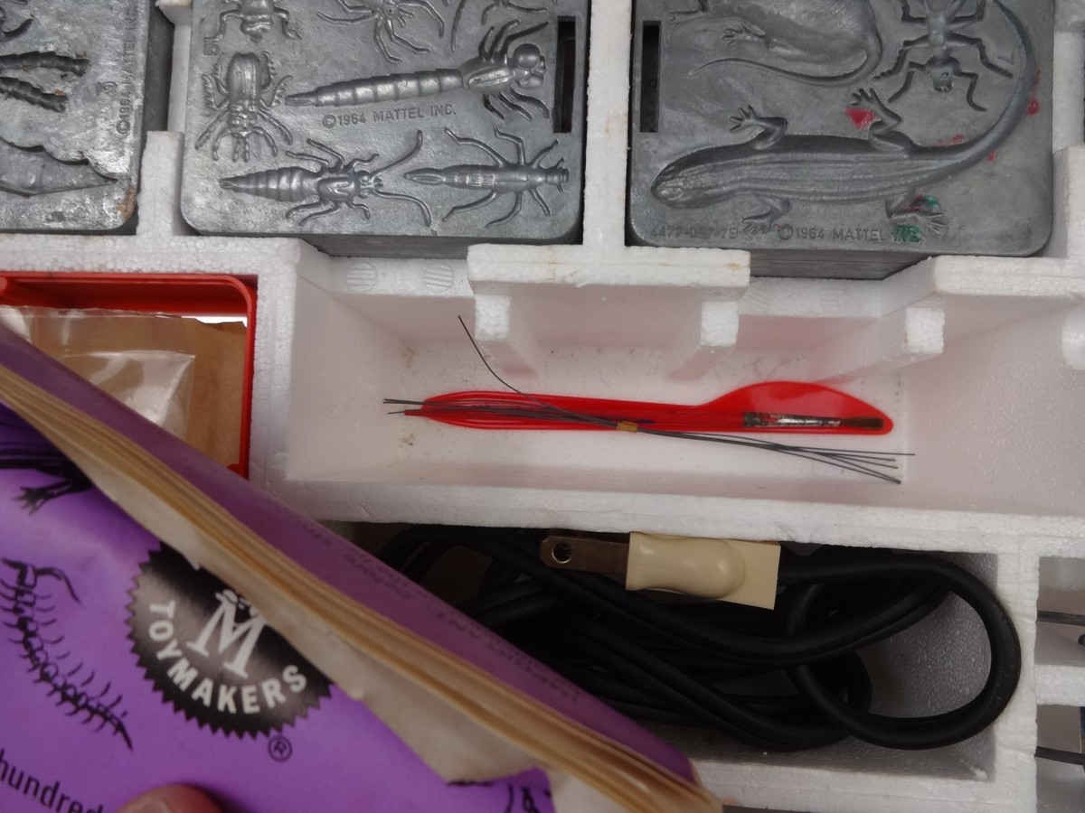 1964 Creepy Crawlers Thing-maker Mattle in Box Thing Maker
