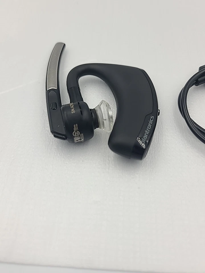 Plantronics Voyager Legend Series Bluetooth Wireless Business Headset Headphones - Image 4 of 4