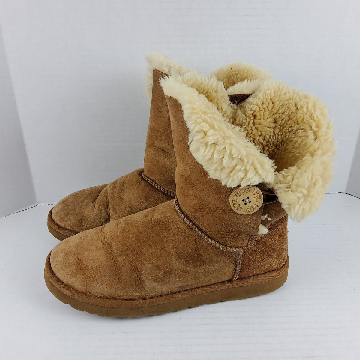 UGG Australia Bailey Button Bomber Boots Chestnut Brown Sheepskin 5838 Mens 8 UGG Australia Mid Ankle Bailey Button Sheepskin Bomber 5838  main image 2