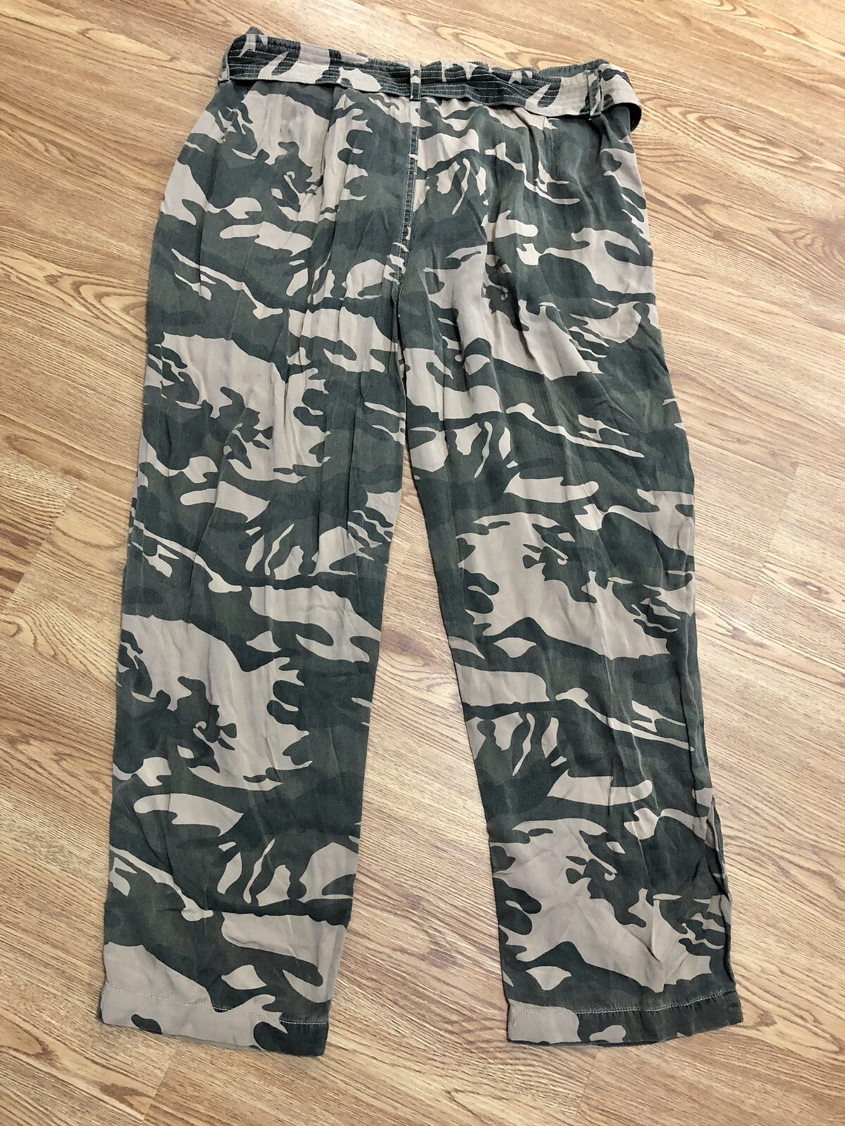 Picture 2 of 4