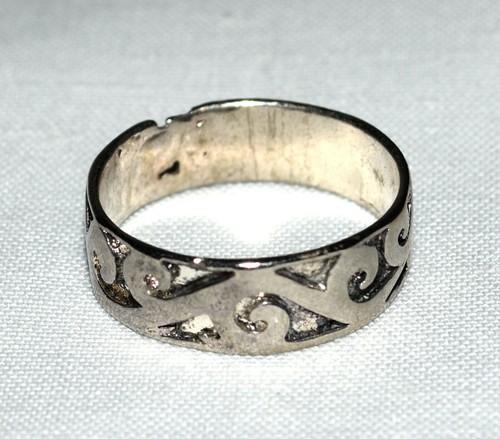 Anillo banda plata esterlina diseño remolinos con rizos finales vintage 3,22 gramos talla 9 - Imagen 4 de 4