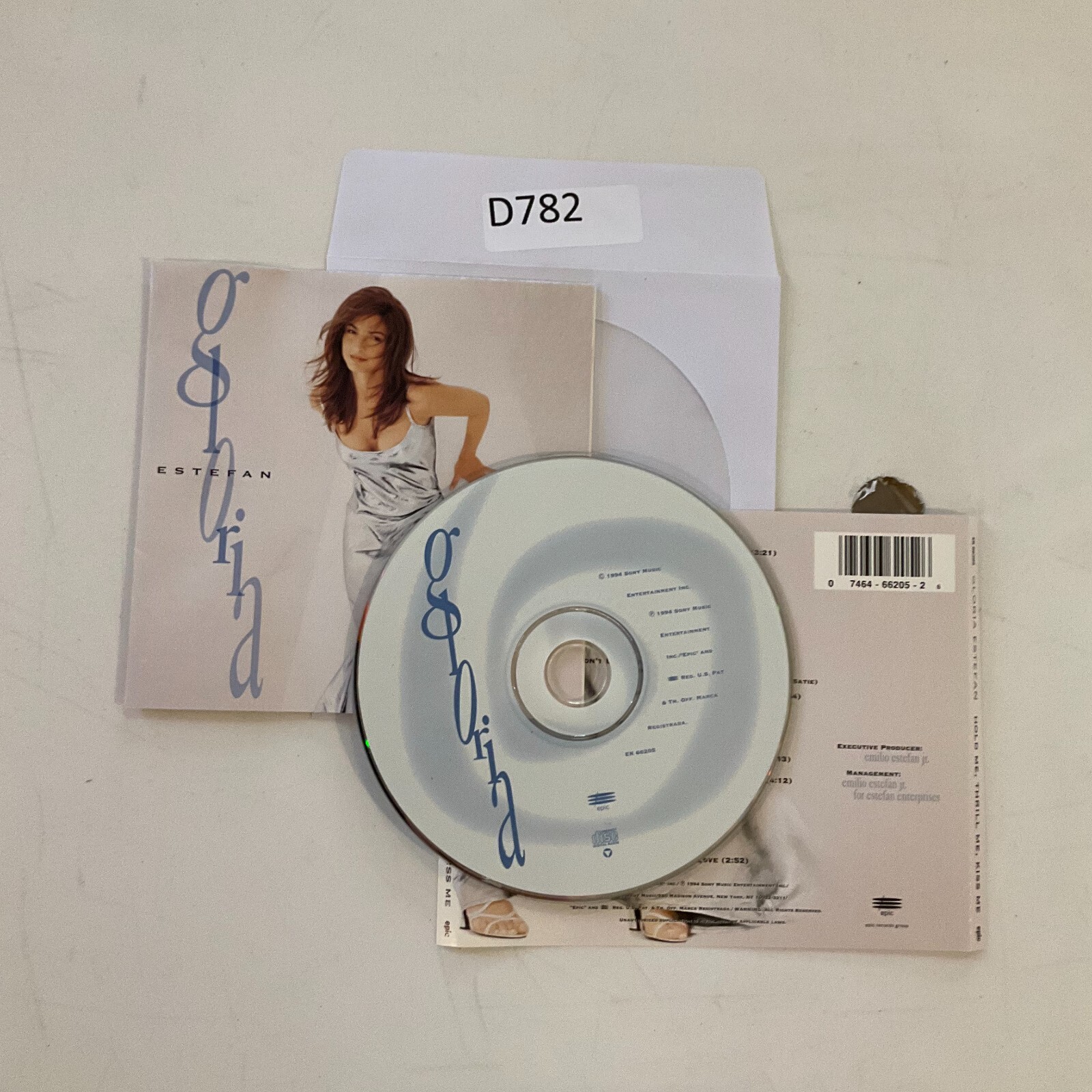 hold-me-thrill-me-kiss-me-cd-oct-1994-no-case-no-tracking-d782