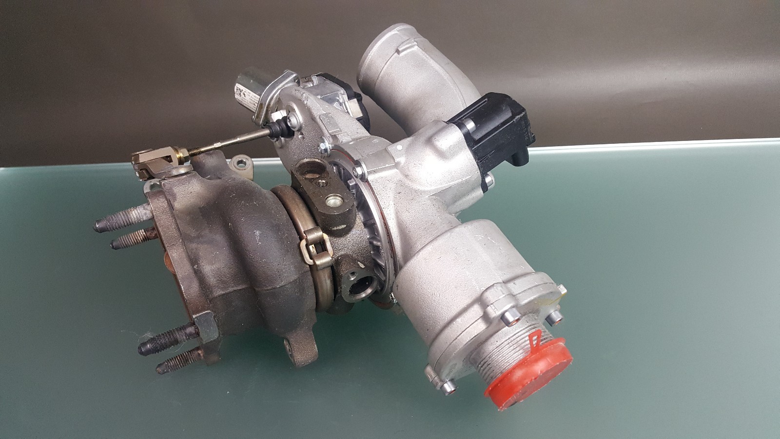 Original Audi A4 A5 2,0 TFSI Saab Ys3D 2,2 Tid Turbocharger  