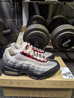 Size 9.5 - Nike Air Max 95 