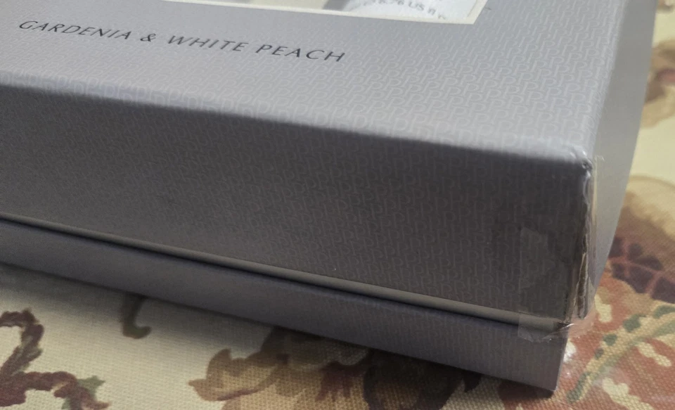 PECKSNIFF'S GARDENIA & WHITE PEACH GIFT SET WITH BOX DEFECT - Image 3 of 4