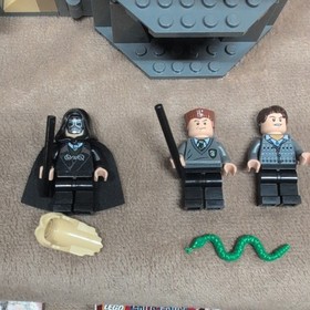 LEGO Harry Potter Hogwarts 4867 & 30111   w/Instructions(missing 1 minifig)
