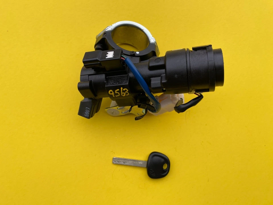 Interruptor de encendido Hyundai Veloster 2012-2017 bloqueo con llave inmovilizador OEM 81910-2V130 Foto 2 de 4