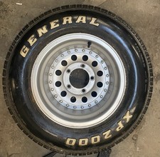 Suzuki Jimny 2012 Alufelgen mit Bereifung 275/60R15 AR61/62 2169437 USA