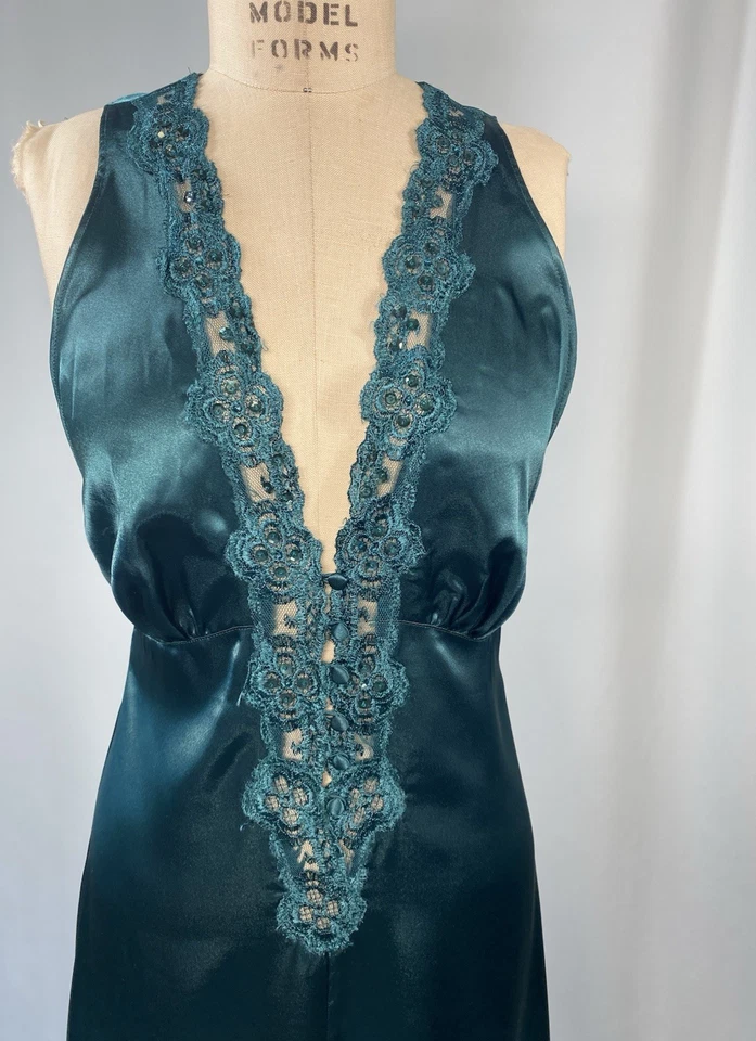 Camisón vintage TALLA PEQUEÑA verde encaje VICTORIA SECRET sin espalda años 90 Y2K Foto 2 de 4