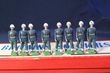 BRITAINS LEAD TOY US SOLDIERS MILITARY POLICE SNOWDROPS SET OF 8-ENGLAND 2021