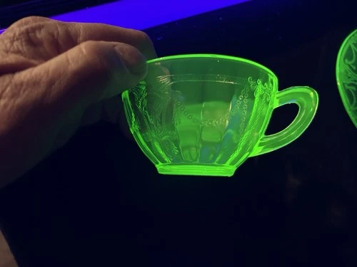 Vtg Green Depression Uranium Glass Hocking Cameo "Ballerina" Cup & Saucer *Glows