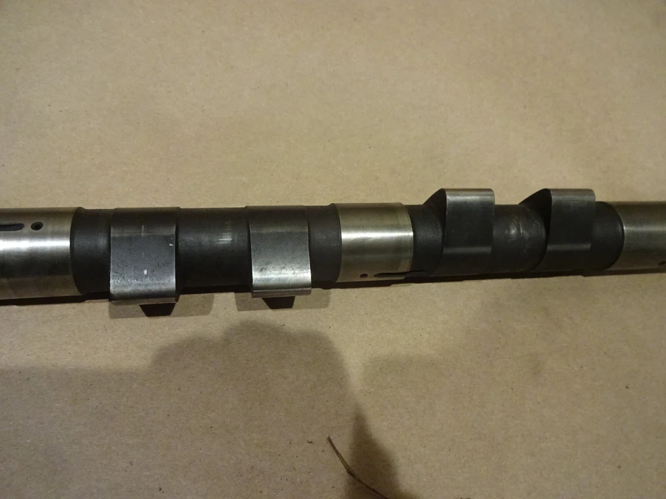 Árbol de levas de escape derecho derecho Ferrari Mondial t, 348 - P/N 139337 Foto 4 de 4