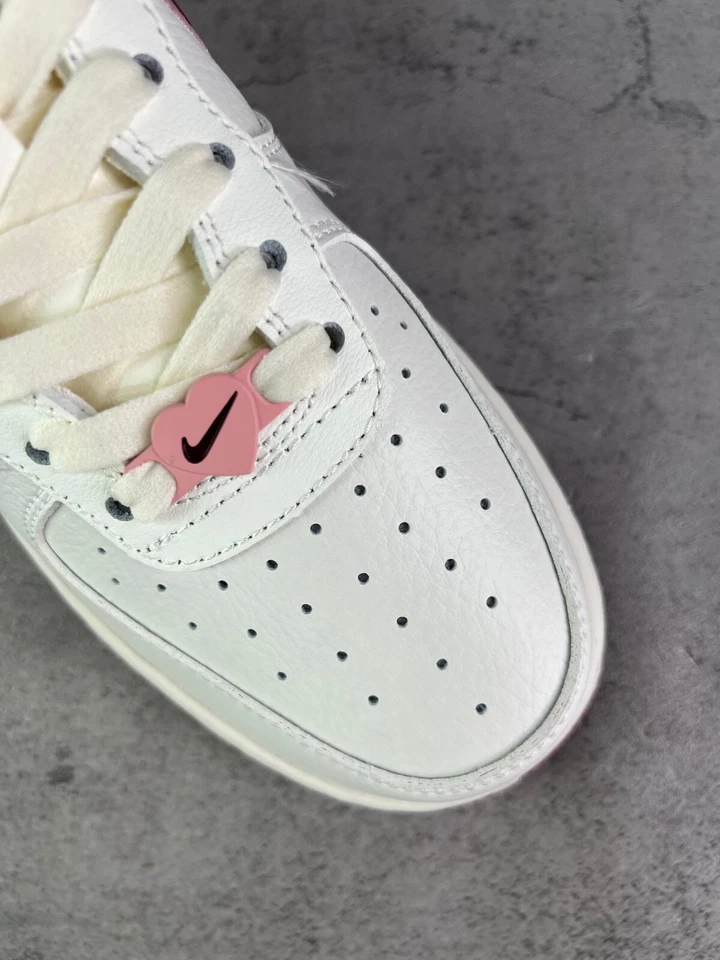 Nike Air Force 1 Low Weiß/Rot/Rosa FD4616-161 - Bild 2 von 4