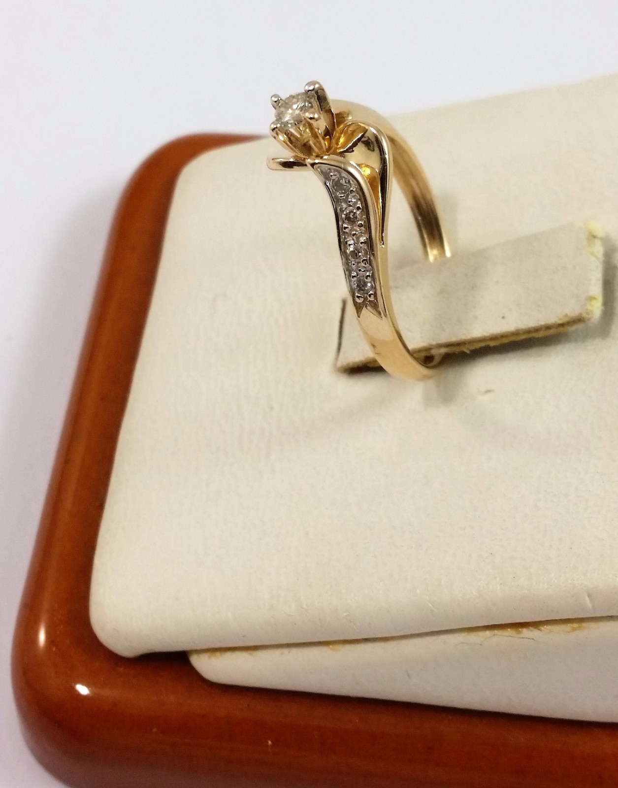 Unique 14K Karat Solid Yellow Gold Solitaire Diam… - image 10