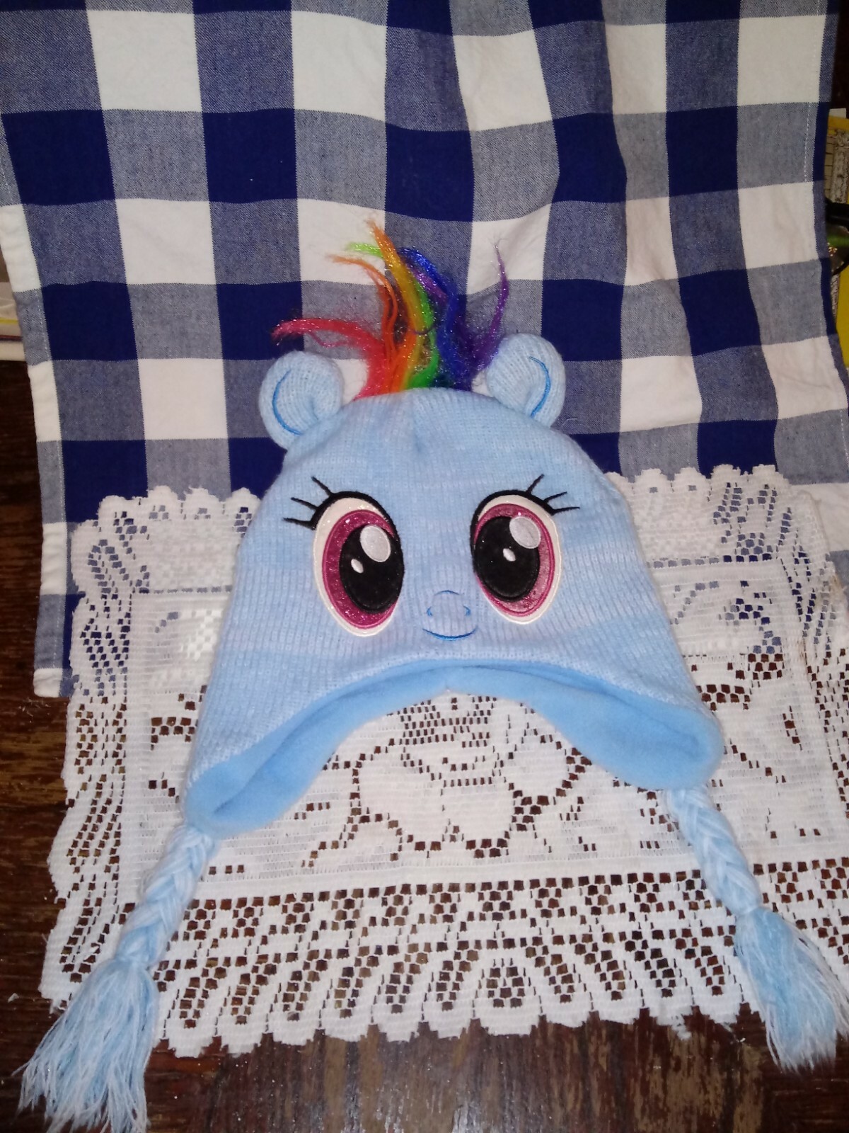 Cappello blu Beanie My Little Pony con ciuffo di capelli arcobaleno usatoa tagli