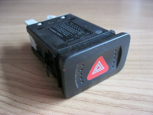 Warnblinkschalter Warnblinker VW Golf 4 Bora 1J0953235D Schalter Taster