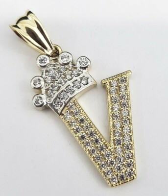 時計  MONTELS K24 FINEGOLD999 18K CROWN 14k Yellow Gold CZ Crown Initial Alphabet Letter V Pendant Charm