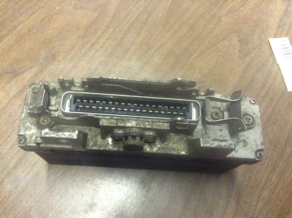 84 85 86 87 Mercedes Benz 300D 190D 300E ABS módulo de controle de chassi elétrico - Imagem 3 de 3