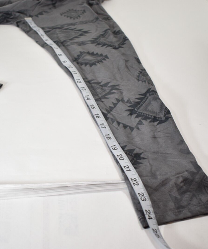 Women's Vigoss Grey Tribal Print Leggings Size S NWOT - Picture 5 of 7